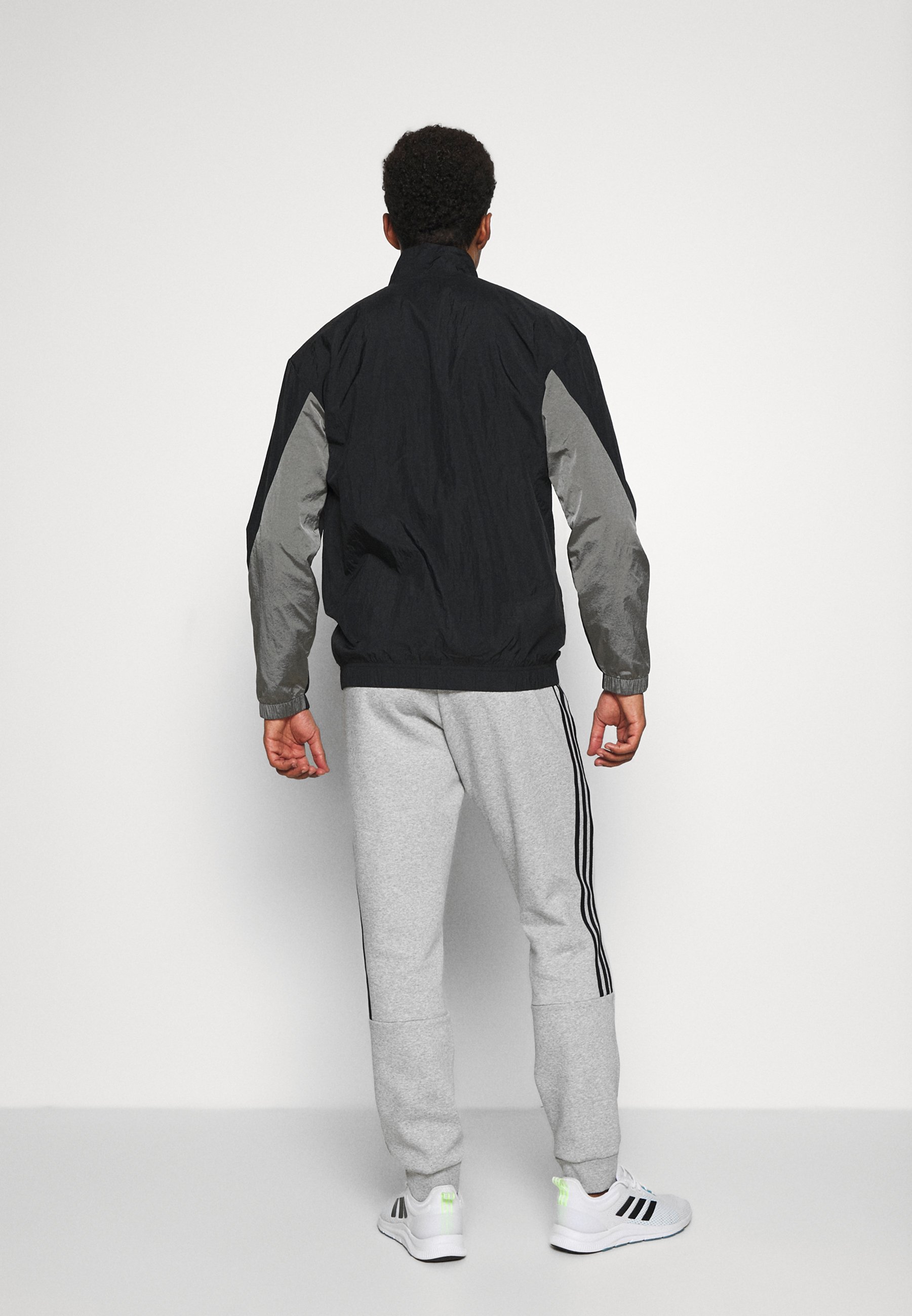 Pantalones cortos de deporte para hombre | Comprar online en adidas