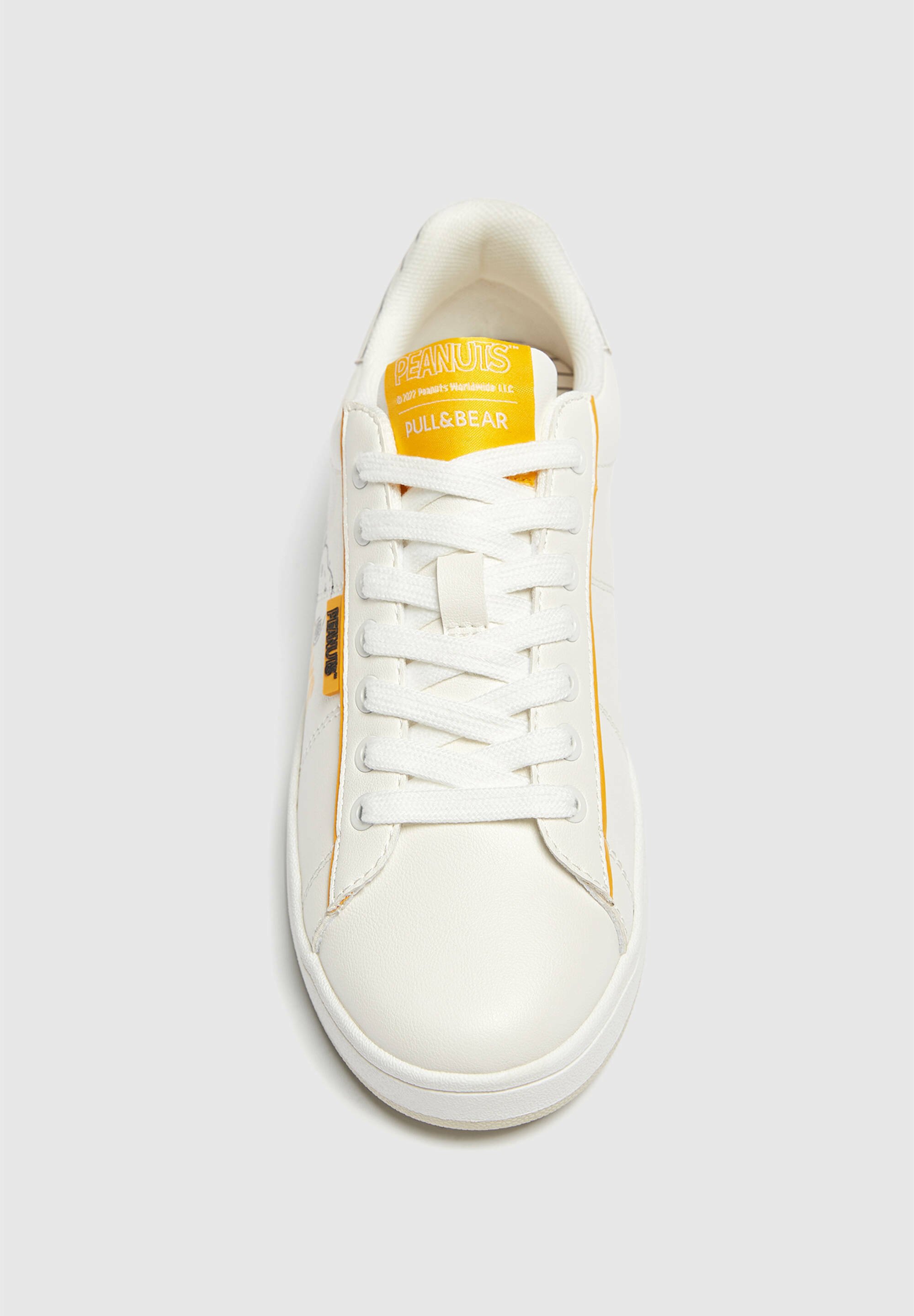 casual snoopy trainers