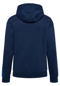 Sweat-shirt à capuche bleu marine, en tissu doux, avec ourlet et poignets côtelés, et deux bandes bleues sur les manches.