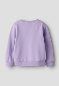 Sweat-shirt lilas à manches longues avec poignets et ourlet côtelés, présenté de dos sur un fond gris clair uni.