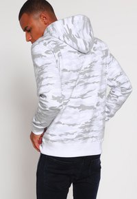Alpha Industries Jersey con capucha - white