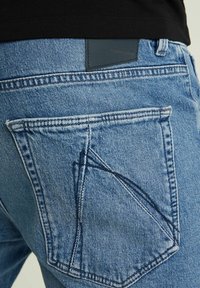 CHASIN' Denim shorts - blue denim