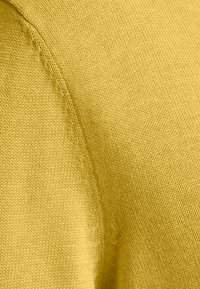 TOM TAILOR BASIC V-NECK - Džemperis - california sand melange