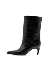 Black ankle boot made of textured leather, featuring a pointed toe and a slender heel. Vertical lines adorn the shaft for added detail.