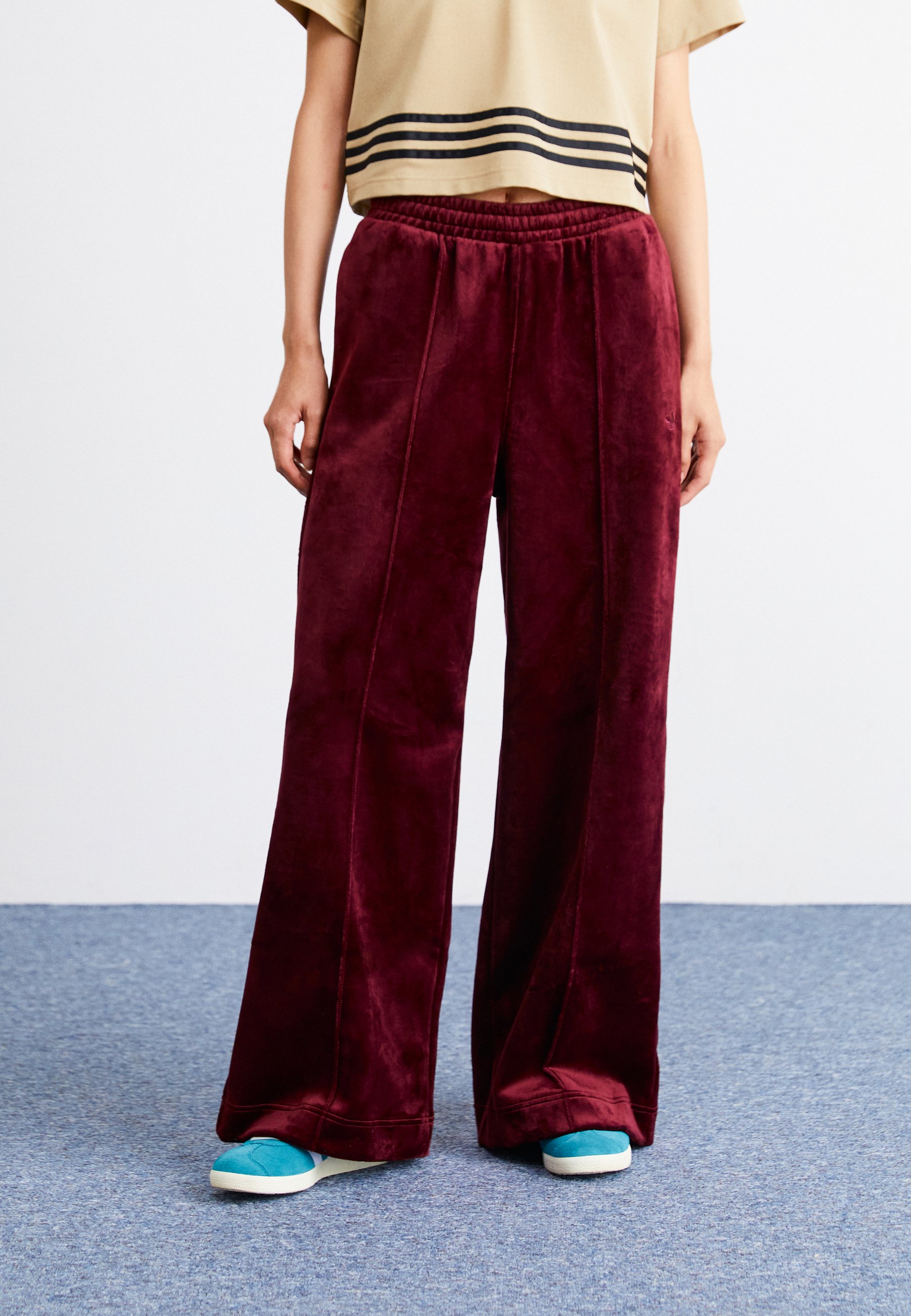 adidas pantaloni velluto