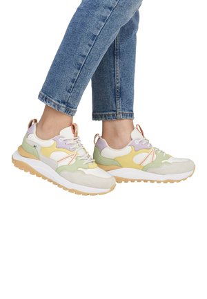 Trainers - bunt