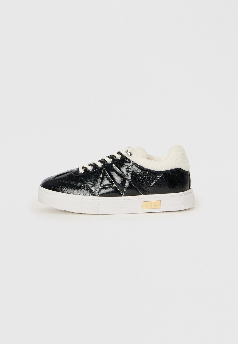 Armani Exchange Sneakers laag zwart Armani Exchange Sneakers laag zwart
