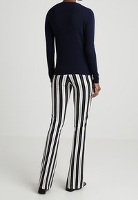 United Colors of Benetton Neule - dark blue