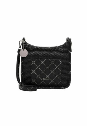Schwarze geflochtene Handtasche mit Rautenmuster, verstellbarem Riemen, Fronttasche und runder Hardware-Tag. Texturierte Oberfläche und elegantes Design.