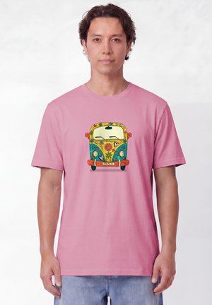 watapparel, HIPPIES BUS UNISEX - Print T-shirt - bubble pink