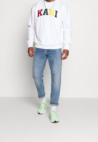 Karl Kani Sudadera - white