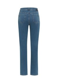 Helles blaugraues Jeansmaterial mit geradem Schnitt, fünf Taschen, dezenten Nähten und einer mittel-hoch geschnittenen Taille mit einem Etikett auf der Rückseite.