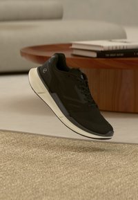 Non sélectionné, black