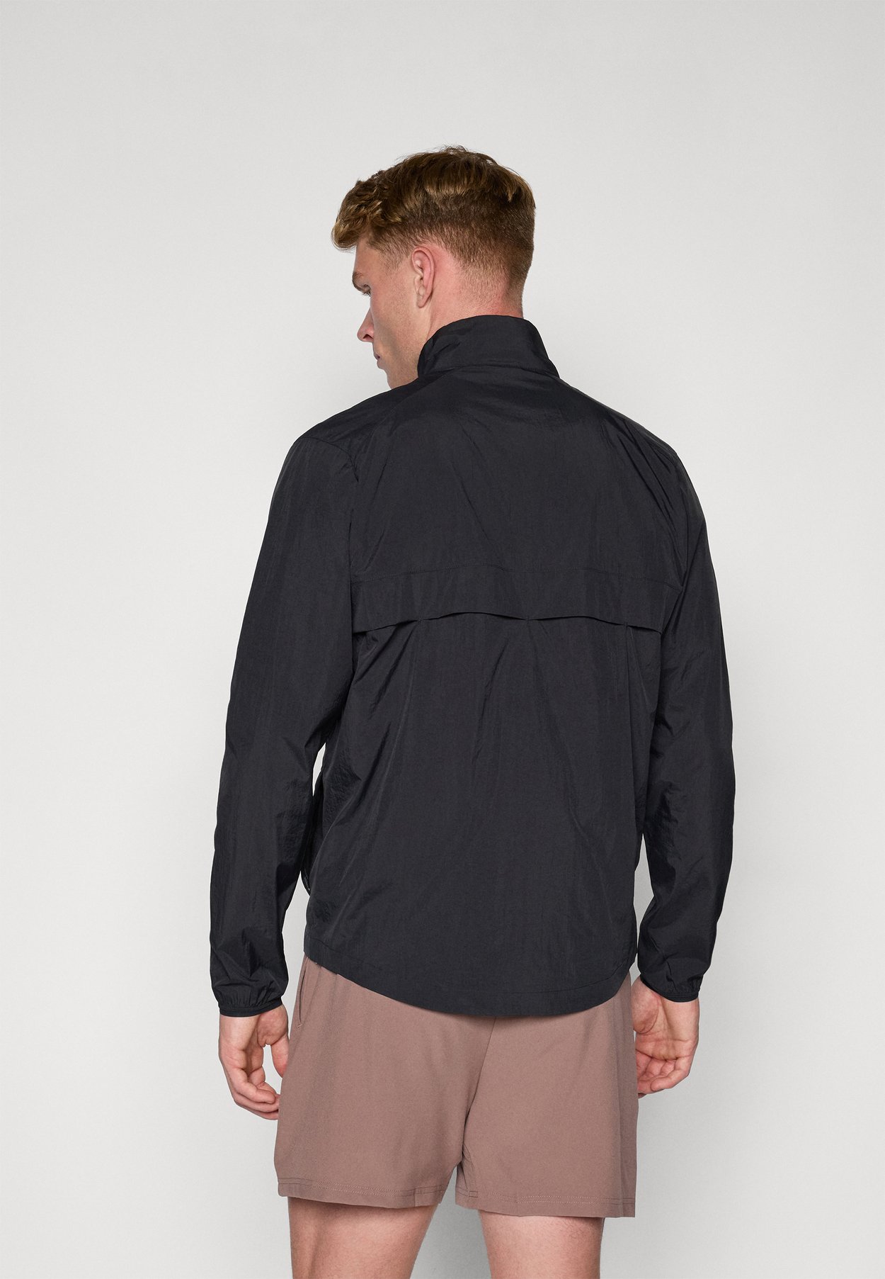 ATHLETICS REFLECTIVE PACKABLE JACKET