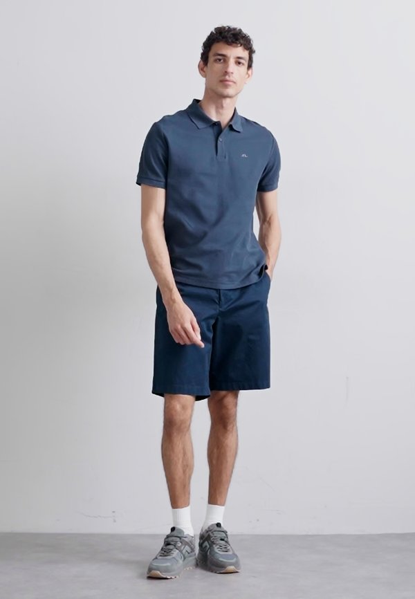 SHANE CLOUD - Shorts3