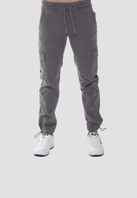 Non sélectionné, lead grey