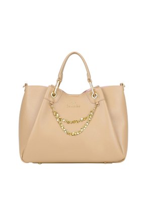 Borsa a mano in pelle beige con due manici superiori e dettagli in catena dorata sulla parte frontale, caratterizzata da una forma strutturata a trapezio.