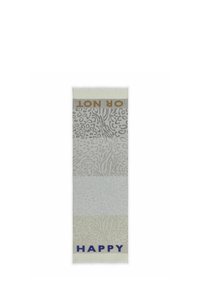 Lichtgekleurde stoffen handdoek met dierenprintpatronen en tekst. Heeft tinten grijs, beige en blauw. De tekst luidt "HAPPY" en "OR NOT."