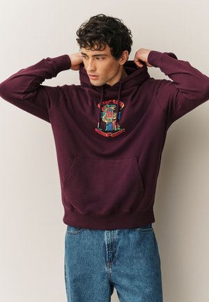 Next, REGULAR FIT - GUNS N ROSES LICENCE GRAPHIC PRINT  - Kapuzenpullover - burgundy red