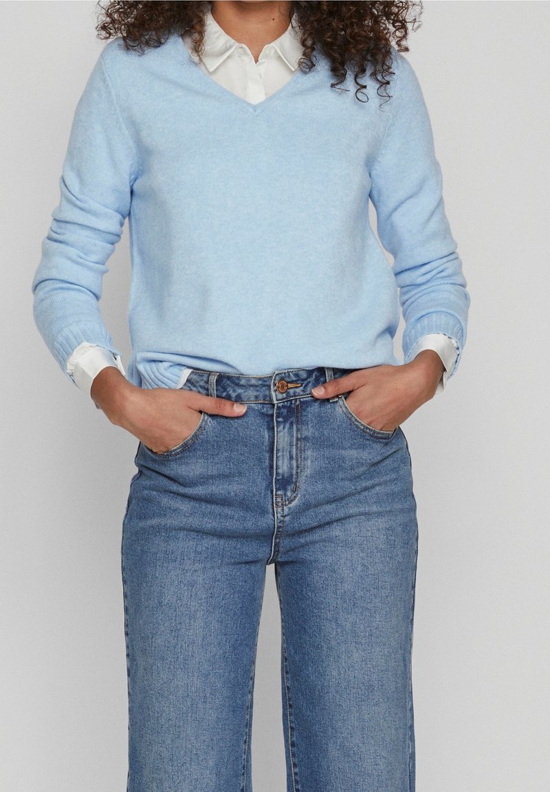 VILA Stickad tröja - mottled light blue