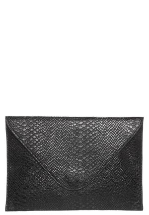 Clutch - black