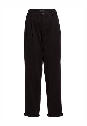 Schwarze Baumwollhose mit lockerer Passform, mit frontalen Falten, Knopfverschluss und umgeschlagenen Bündchen. Glatte Textur, keine sichtbaren Muster.
