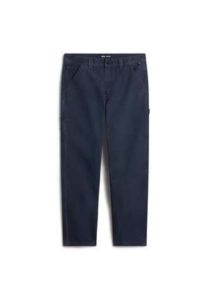 Marineblaue, gerade geschnittene Hose mit vorderen Taschen, Gürtelschlaufen und Knopfverschluss, flach auf weißem Hintergrund ausgelegt.