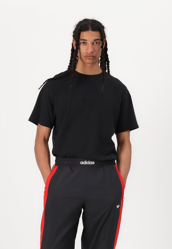 WARM UP  - Tracksuit bottoms - better scarlet3