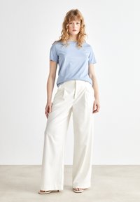 GANT SHIELD - Paprasti marškinėliai - dove blue