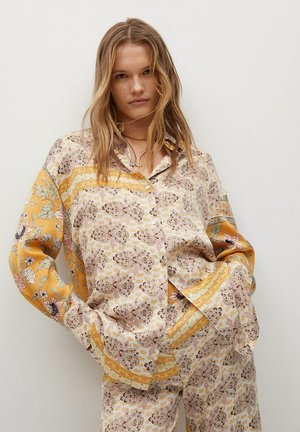 OVERSIZE ESTAMPADA - Overhemdblouse - ocre
