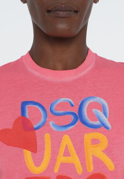 Dsquared2 JUST RIGHT TEE - T-shirts med print - coral
