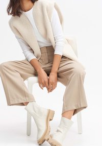 OPUS Pantalon classique - beige