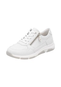 Baskets blanches en cuir, avec une surface lisse, un bout rond, un devant à lacets et une accent zipée sur le côté.