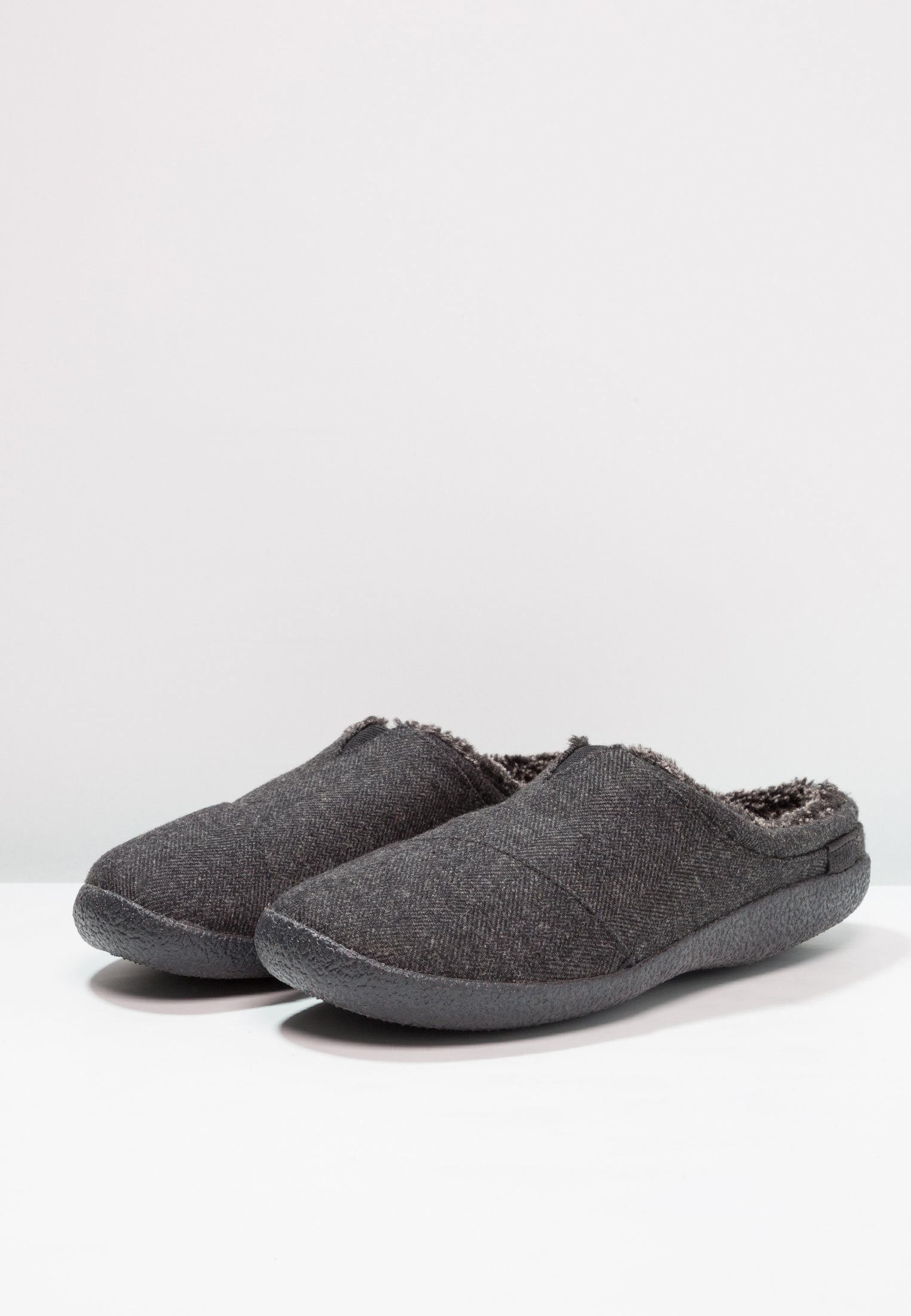 teva slippers mens