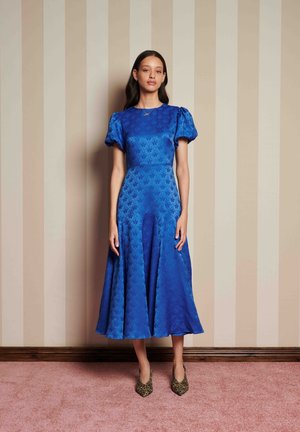 ORIEL MIDI DRESS - Kjole - blue