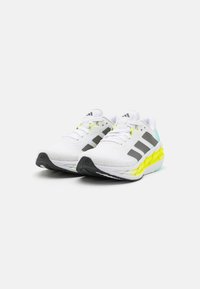 adidas Performance ADISTAR 3 - Chaussures de running sur route - footwear white/core black/pulse lime