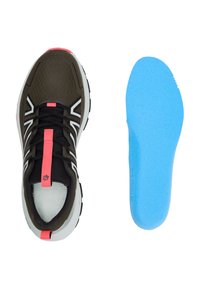 Schwarz-grauer Sportschuh mit pinken Akzenten und weißen Details am Obermaterial, kombiniert mit einer blauen Innensohle mit strukturierter Oberfläche.