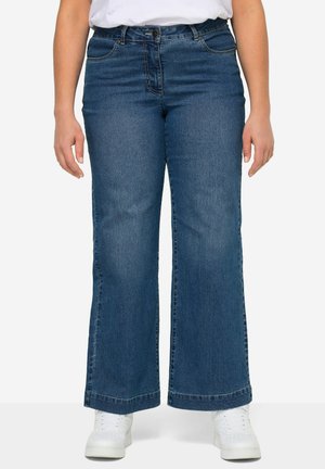 Angel of Style NORA WEIT UND STRETCHKOMFORT 4-POCKET - Flared Jeans - blue stone