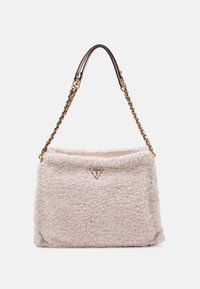 Borsa a mano fuzzy di colore rosa chiaro, realizzata in tessuto testurizzato, con tracolla in metallo dorato e accentuazione triangolare con logo sulla parte frontale.