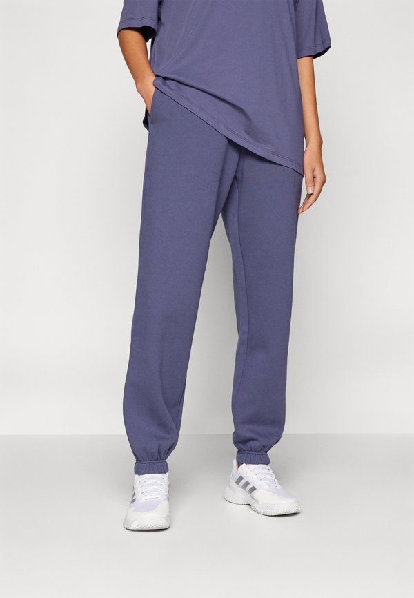 STUDIO OVERSIZED PANTS - Tracksuit bottoms4