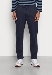 Levi's® XX CHINO EZ TAPER II - Hlače - navy