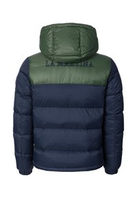 Fodrad jacka med huva, med en grön övre del och en marinblå undre del. Inkluderar "LA MARTINA" broderat på baksidan.