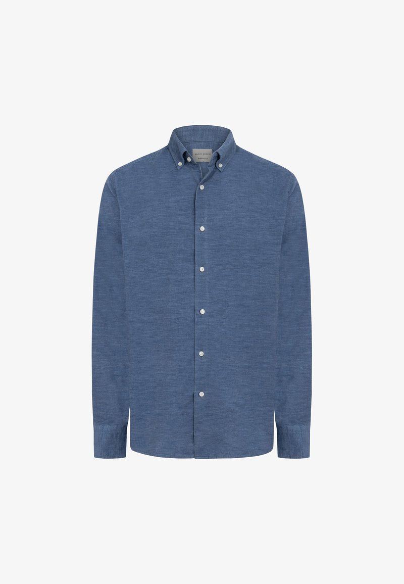 Camisa abotonada hecha de material ligero, con un tejido azul texturizado, mangas largas y un cuello clásico con botones delanteros.