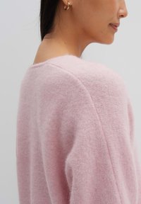 someday. TAMITA PURE - Maglione - chalky pink