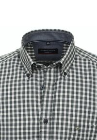 Grijs en wit geblokt casual overhemd met een button-down kraag, contrasterende denim-achtige binnenkraag en logo op de borstzak.