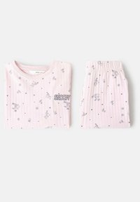 Roze geribbelde pyjama-set met een T-shirt met korte mouwen waarop een "SNOOPY"-patch is geborduurd en geprinte patronen, gecombineerd met elastische broekspijpen.