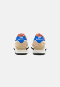 New Balance 574 UNISEX - Sportcipő - multi-coloured/beige