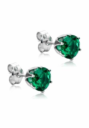 Sølv ørestikker med runde, facetslebne grønne ædelstene sikret med seks gribere på en hvid baggrund.