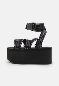 WEDGE - Platåsandaler - nero