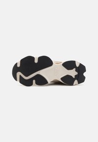 Steve Madden SPEEDSTER - Trainers - irish/black silver